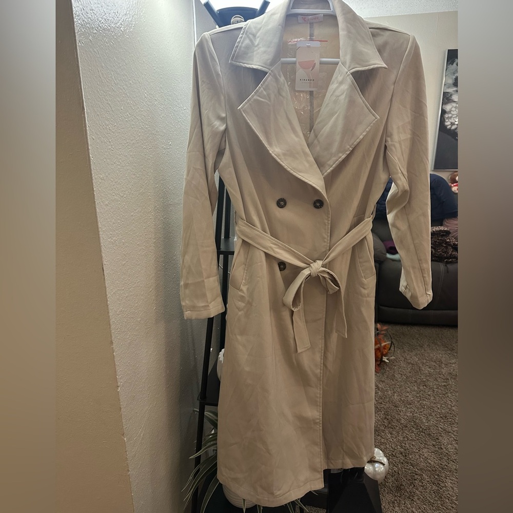 Chic Beige Trench Coat